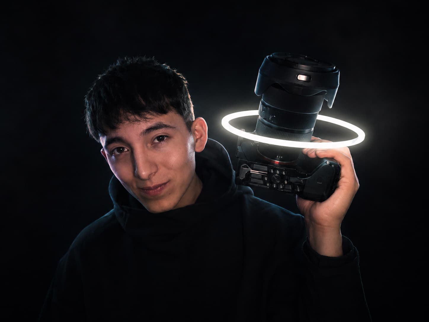 Banner multimedia de Farid Ruano